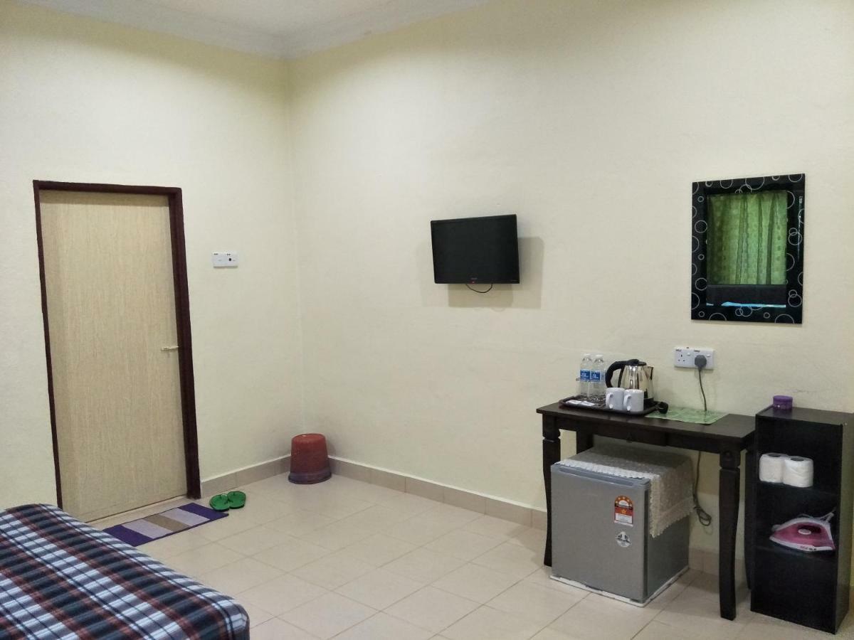 Motel Motel Aurora Damai 2*